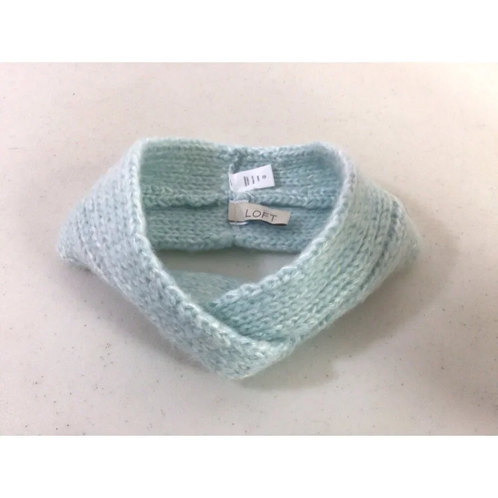Ann Taylor Loft Winter Headband Womens One Size